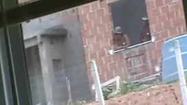 این مرد همچنین توانس ...