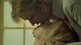 سه نیگ یک بلوند را م ...