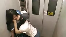 مادر Busty تصمیم گرف ...
