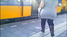جوجه سکسی با کس موی  ...